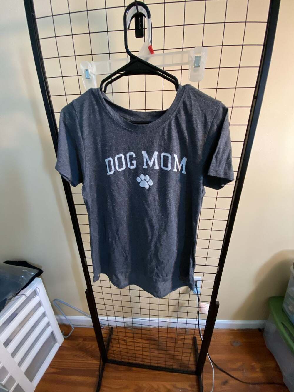 Modern Lux Dog Mom Graphic T-Shirt Gray Size L